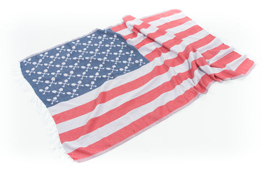 BeachMate American Flag Turkish Towel – Lightweight, Quick-Dry Beach & Pool Towel with Patriotic Design – Sand-Resistant & Compact

